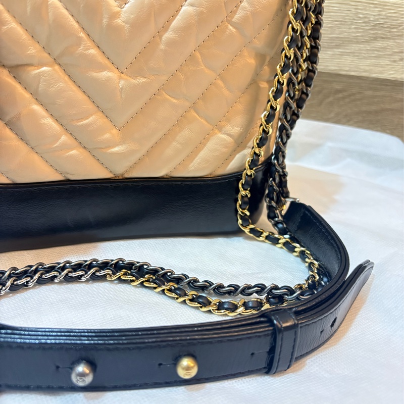 Chanel 流浪包 經典米黑配色 奶茶色小號-16