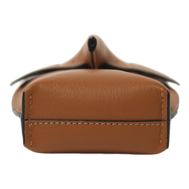 LOEWE 牛皮皮革Shoulder Bag銀扣肩背袋-3