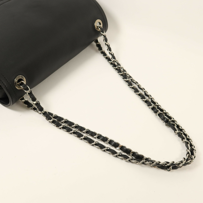 CHANEL 牛皮皮革Chain Shoulder銀扣鏈帶肩背袋-8
