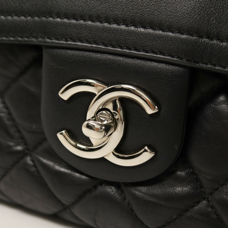 CHANEL 牛皮皮革Chain Shoulder銀扣鏈帶肩背袋-11