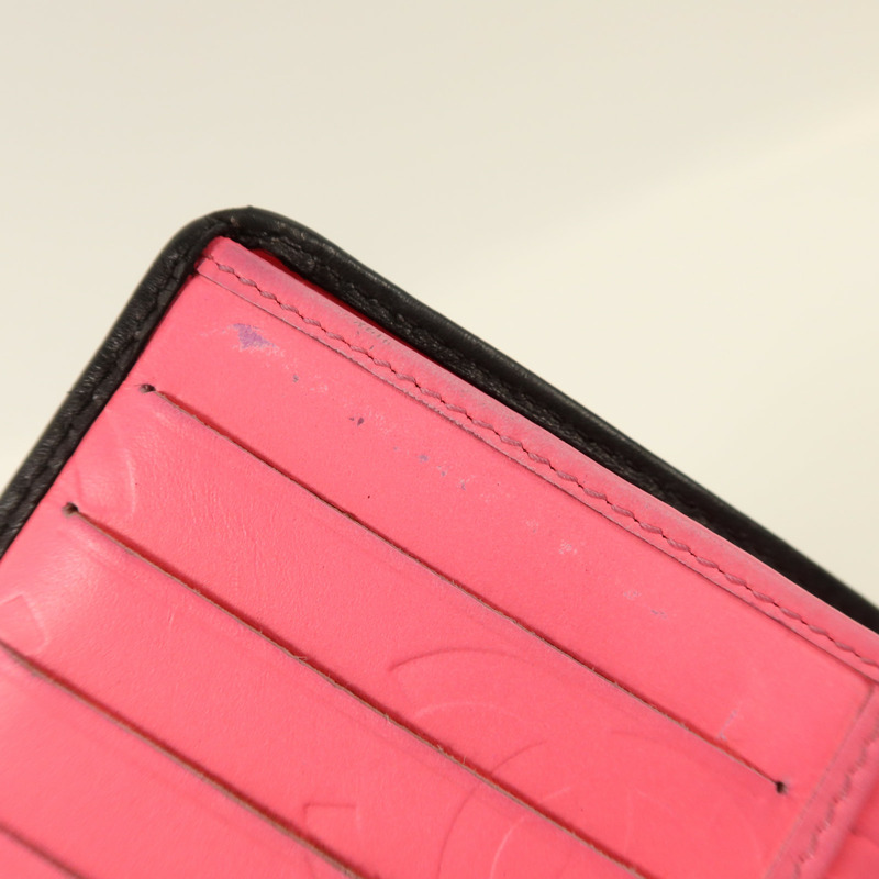 CHANEL 牛皮皮革Cambon Bifold Wallet銀扣錢包-17