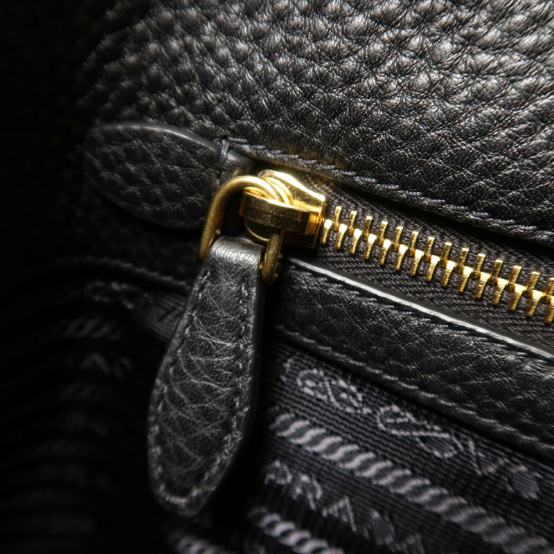 PRADA 牛皮皮革Shoulder Tote金扣肩背袋-10
