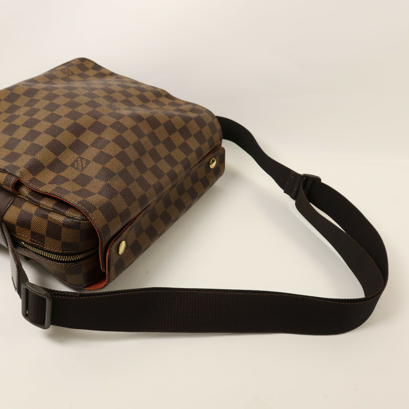LOUIS VUITTON Damier Naviglio金扣肩背袋-7