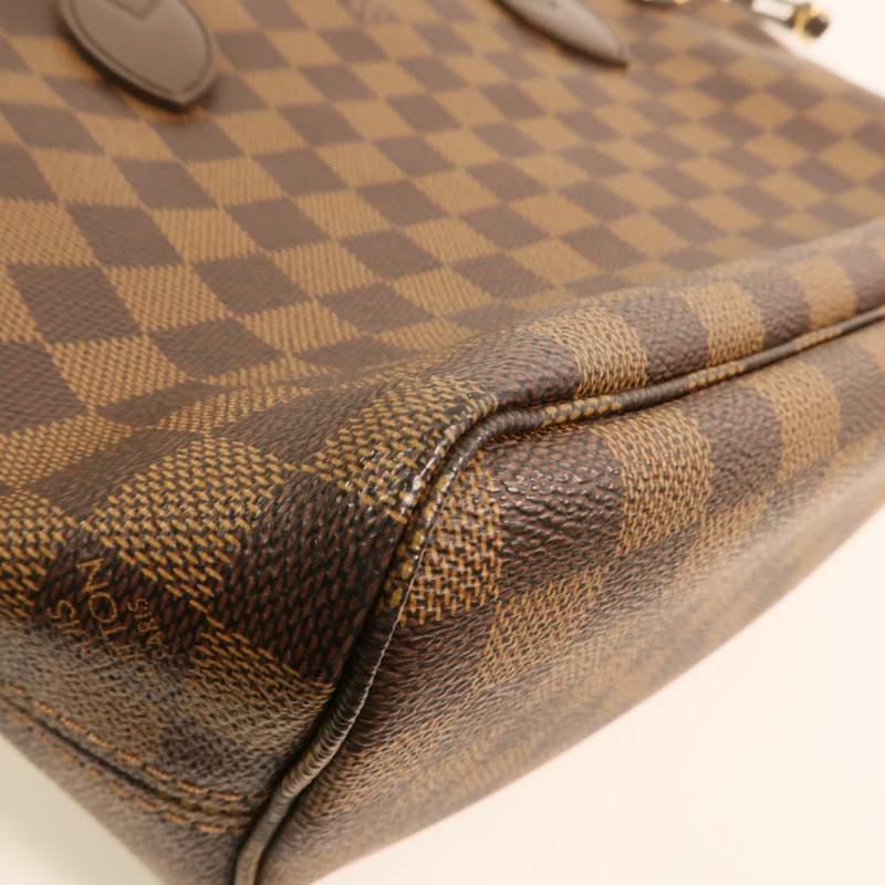 LOUIS VUITTON Damier Neverfull PM金扣手挽袋-13