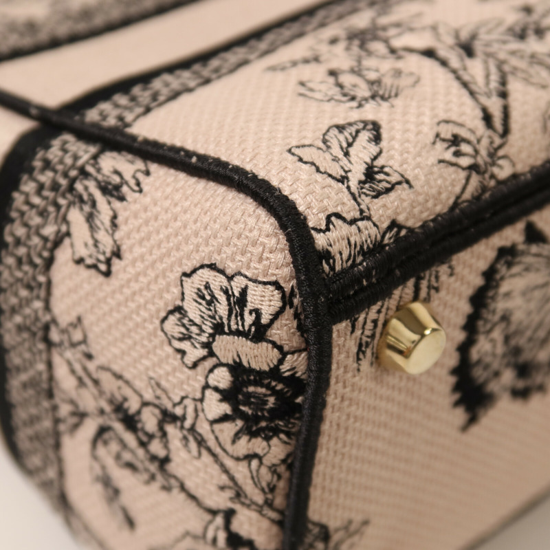 Dior 帆布Lady D-Lite Medium金扣手挽肩背兩用袋-11