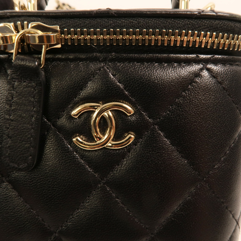 CHANEL 羊皮皮革Vanity Case金扣鏈帶手挽肩背兩用袋-8