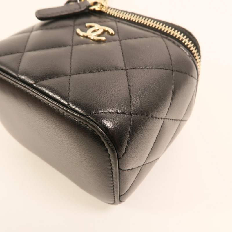 CHANEL 羊皮皮革Vanity Case金扣鏈帶手挽肩背兩用袋-11