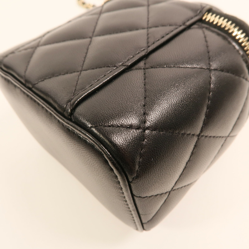 CHANEL 羊皮皮革Vanity Case金扣鏈帶手挽肩背兩用袋-13
