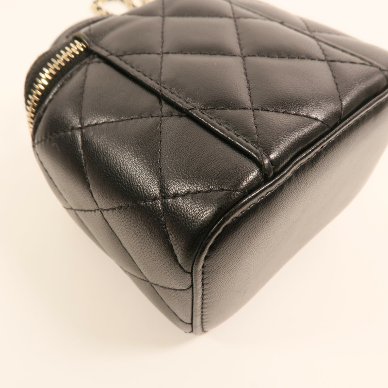 CHANEL 羊皮皮革Vanity Case金扣鏈帶手挽肩背兩用袋-14
