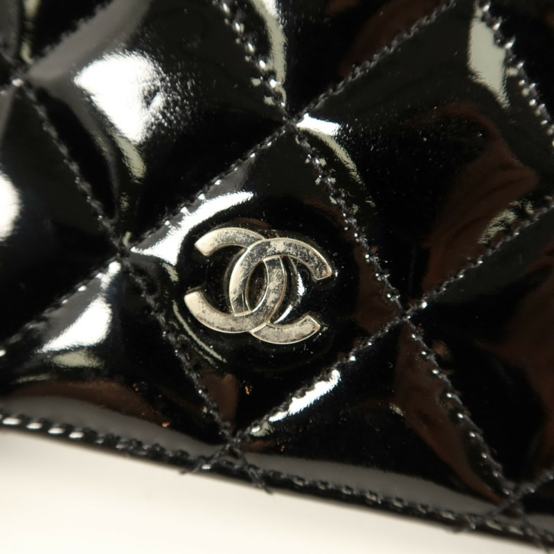 CHANEL 漆皮皮革Long Bifold Wallet銀扣長錢包-11