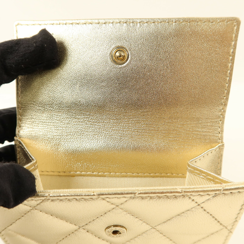 CHANEL 牛皮皮革Bifold Wallet金扣錢包-13