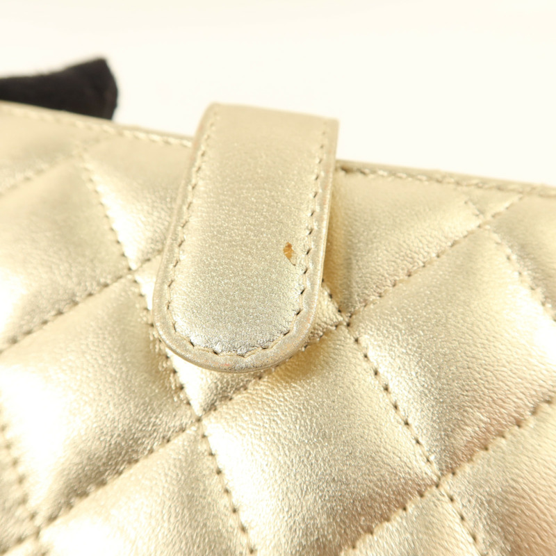 CHANEL 牛皮皮革Bifold Wallet金扣錢包-18