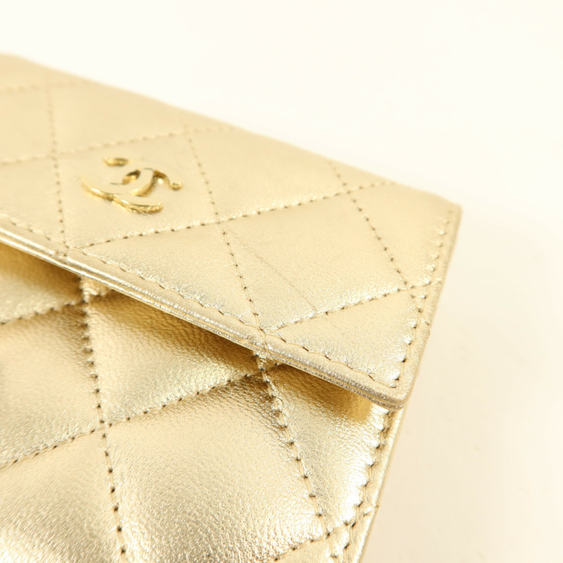 CHANEL 牛皮皮革Bifold Wallet金扣錢包-20
