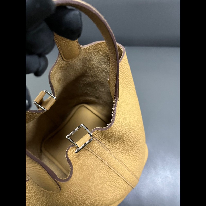 HERMES Picotin 18 菜籃子
餅乾色4B 銀扣-16