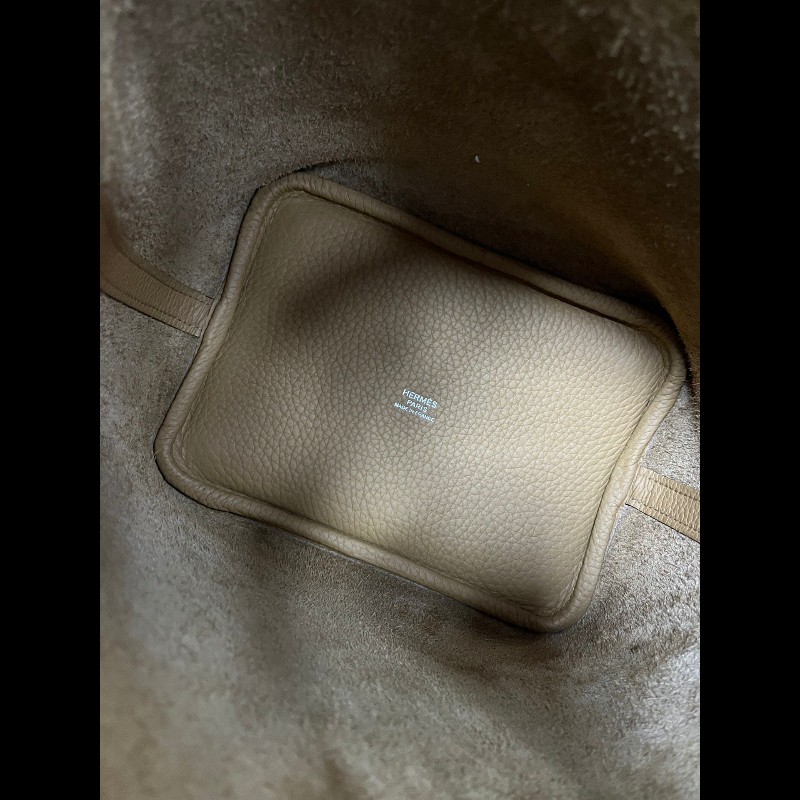 HERMES Picotin 18 菜籃子
餅乾色4B 銀扣-20