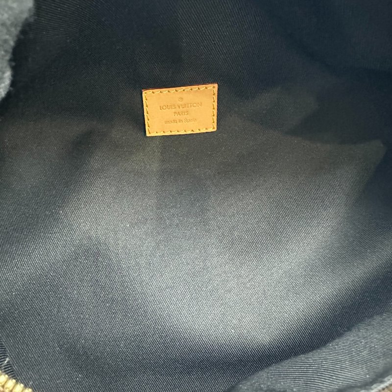 【美收精品】LOUIS VUITTON  經典老花腰包  M43644 C-304【隔月月中將轉賣至日本 上架期限30天】-7