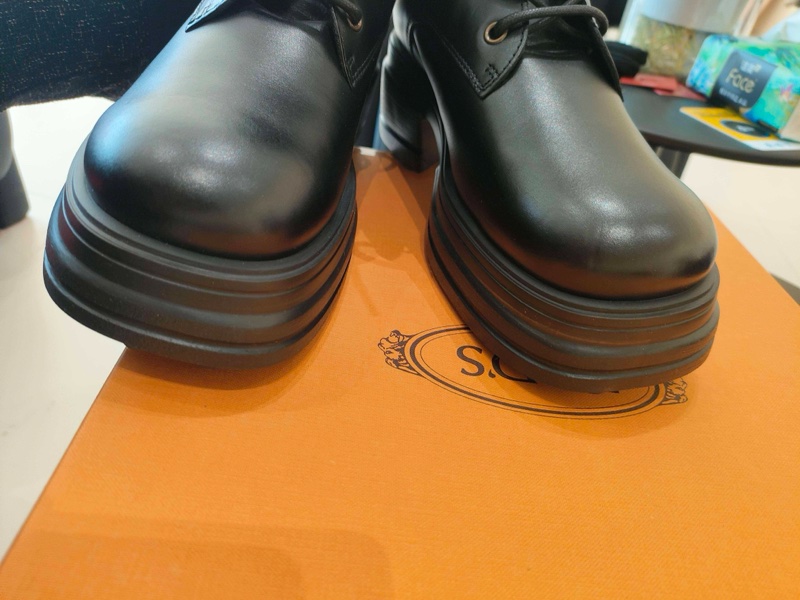 TODS 托德斯 黑色厚底靴 馬丁靴 37碼 附件：盒子-5