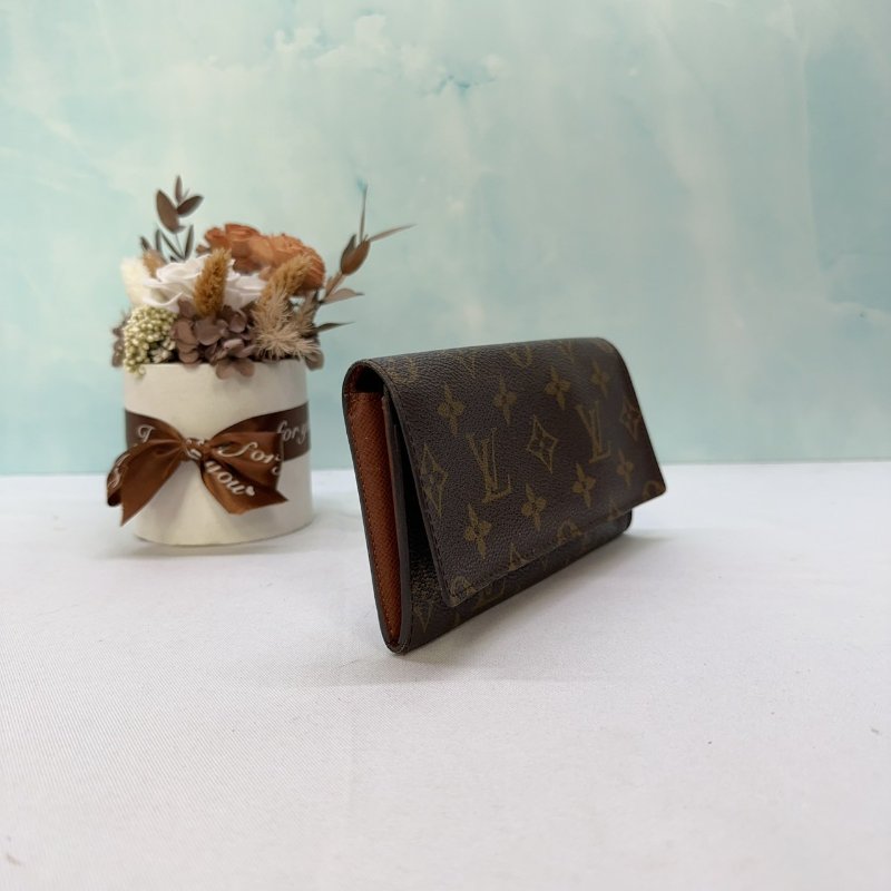 LV Monogram翻蓋長夾-3