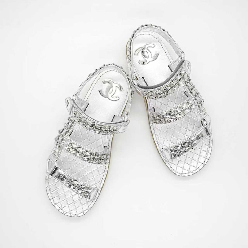 閒置新Chanel 香奈兒 銀色鏈條涼鞋 女款36.5碼 附件：有盒-2