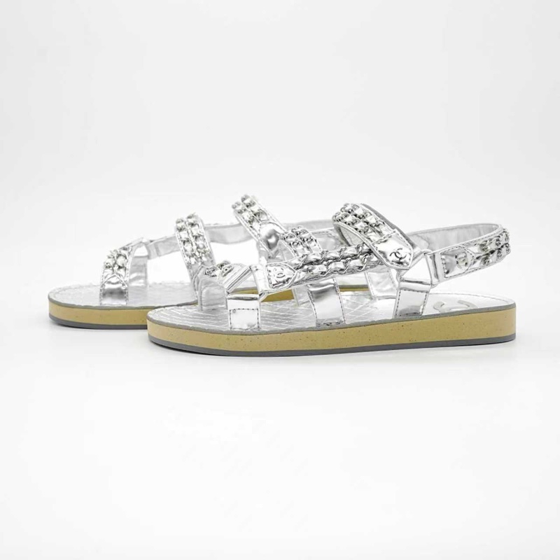 閒置新Chanel 香奈兒 銀色鏈條涼鞋 女款36.5碼 附件：有盒-5