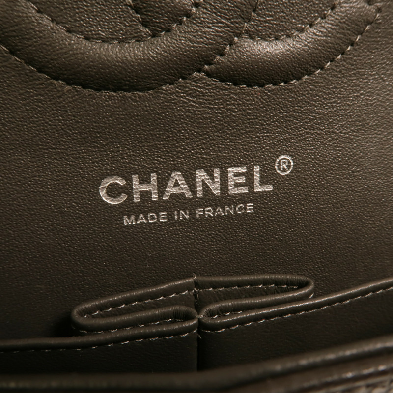 CHANEL 牛皮皮革Classic 25銀扣鏈帶肩背袋-4