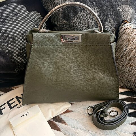 FENDI 手工蛇皮手把Peekaboo 墨綠色