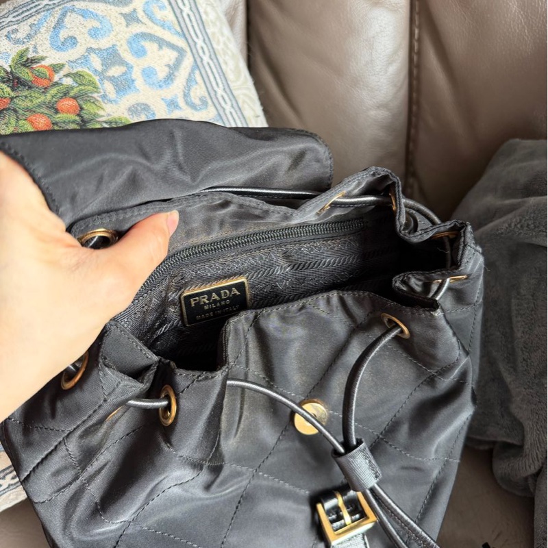 普拉達 黑色尼龍菱格紋背包 後背包 背囊 雙肩包 中古 包包 prada black nylon backpack-3