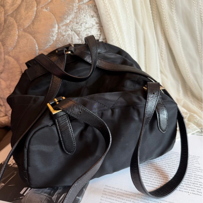 普拉達 黑色尼龍菱格紋背包 後背包 背囊 雙肩包 中古 包包 prada black nylon backpack-9