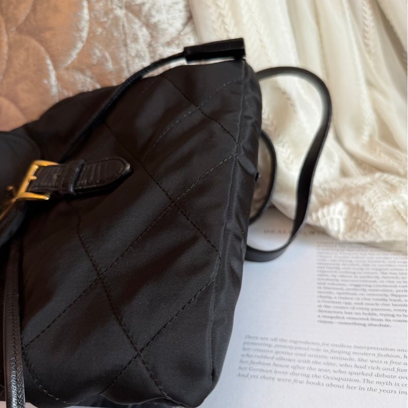 普拉達 黑色尼龍菱格紋背包 後背包 背囊 雙肩包 中古 包包 prada black nylon backpack-16