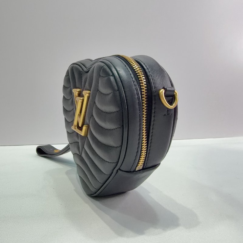 LV New Wave Heart肩背愛心包-2