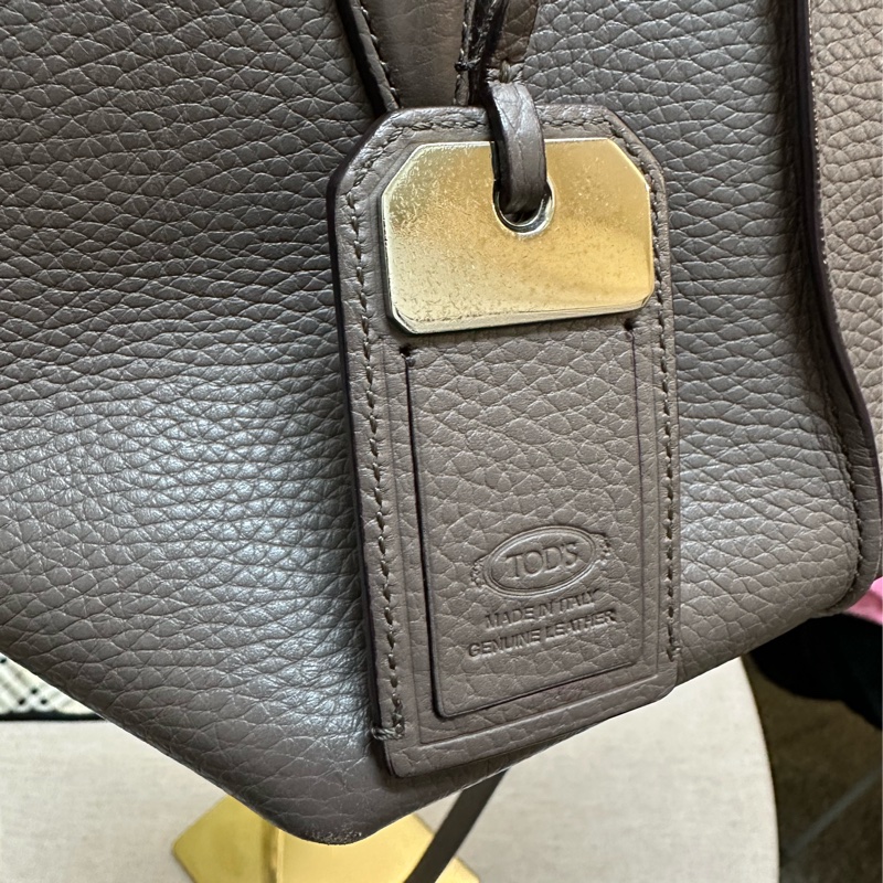 TOD’S 藕色牛皮斜背包-2