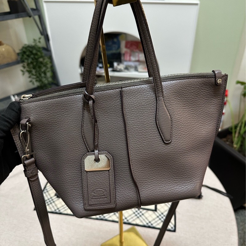 TOD’S 藕色牛皮斜背包-8