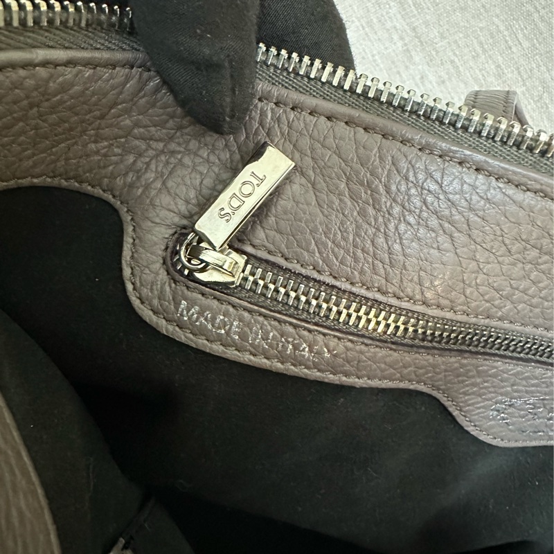 TOD’S 藕色牛皮斜背包-28