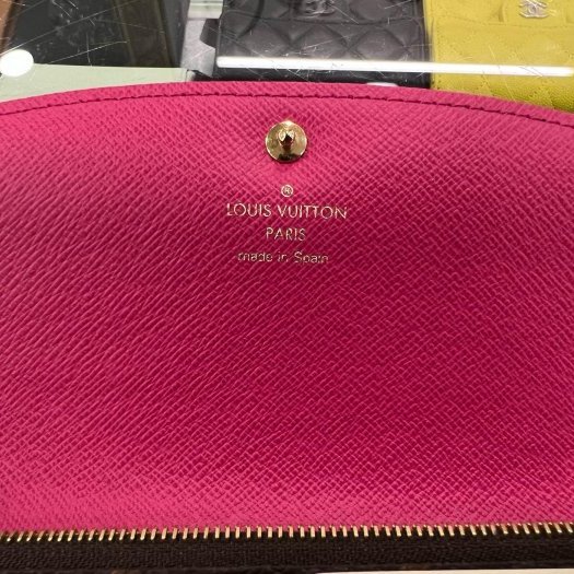 東區正精品㊣LV M64202 EMILIE 全新未使用原花粉色內裡金釦花朵小花微笑零錢袋皮夾長夾 RZ6342-13