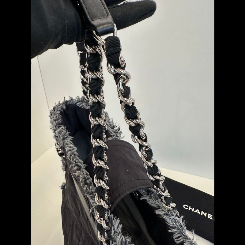 Chanel tote-18