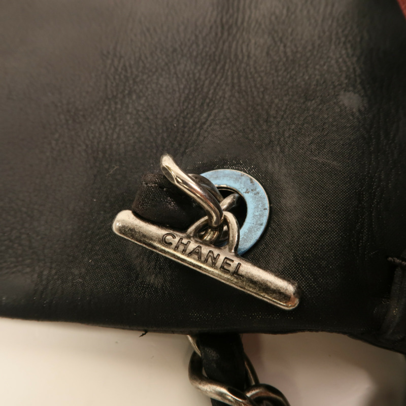 CHANEL 牛皮皮革Chain Shoulder銀扣鏈帶肩背袋-13
