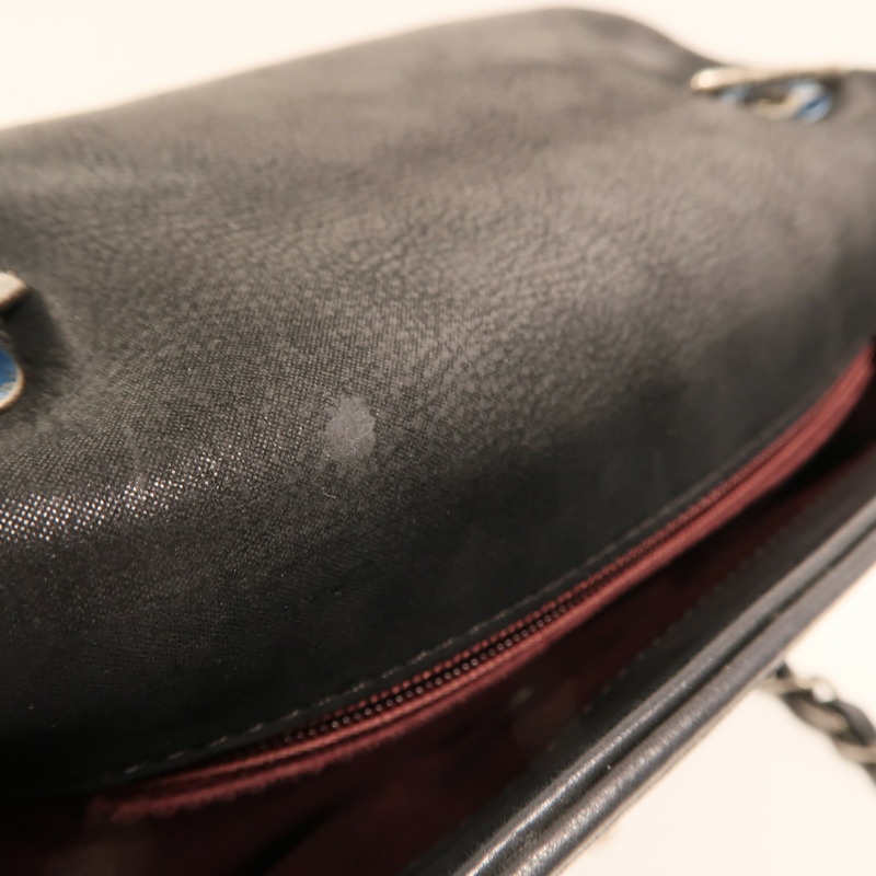 CHANEL 牛皮皮革Chain Shoulder銀扣鏈帶肩背袋-15