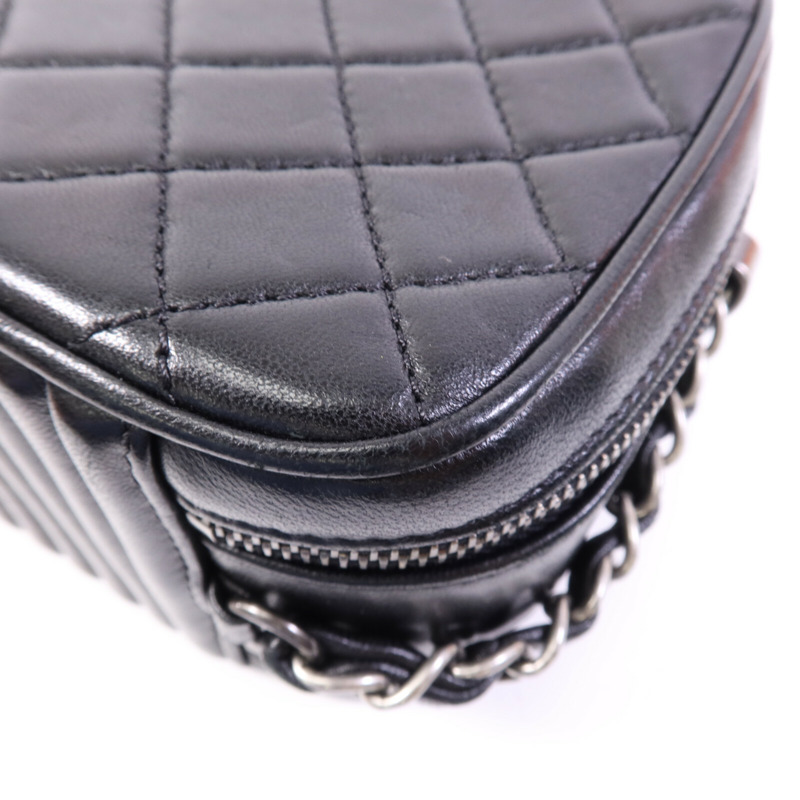 CHANEL 牛皮皮革Coco Boy Camera Bag銀扣鏈帶肩背袋-10