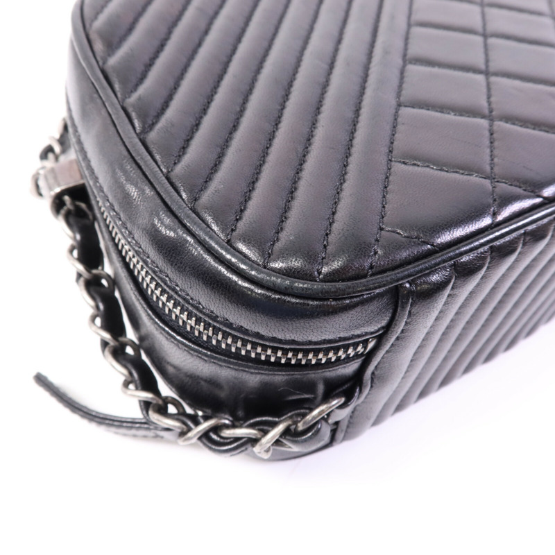 CHANEL 牛皮皮革Coco Boy Camera Bag銀扣鏈帶肩背袋-11