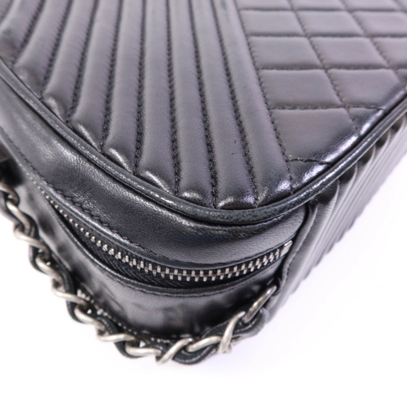 CHANEL 牛皮皮革Coco Boy Camera Bag銀扣鏈帶肩背袋-13