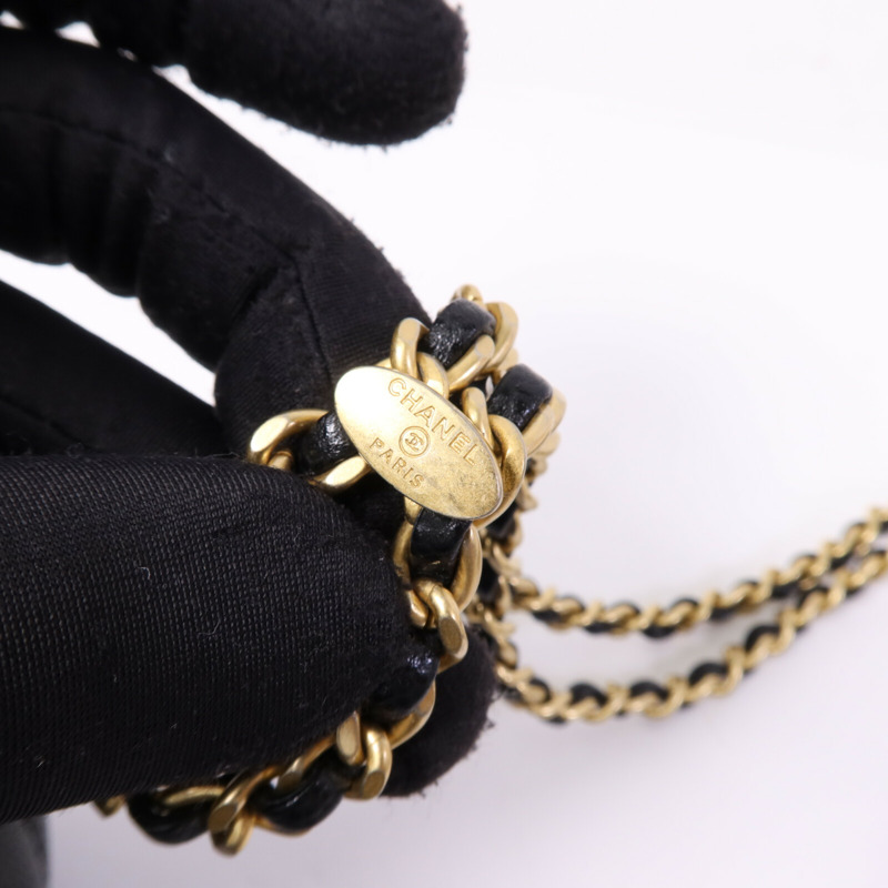 CHANEL 牛皮皮革Chain Around Flap Bag金扣鏈帶肩背袋-14