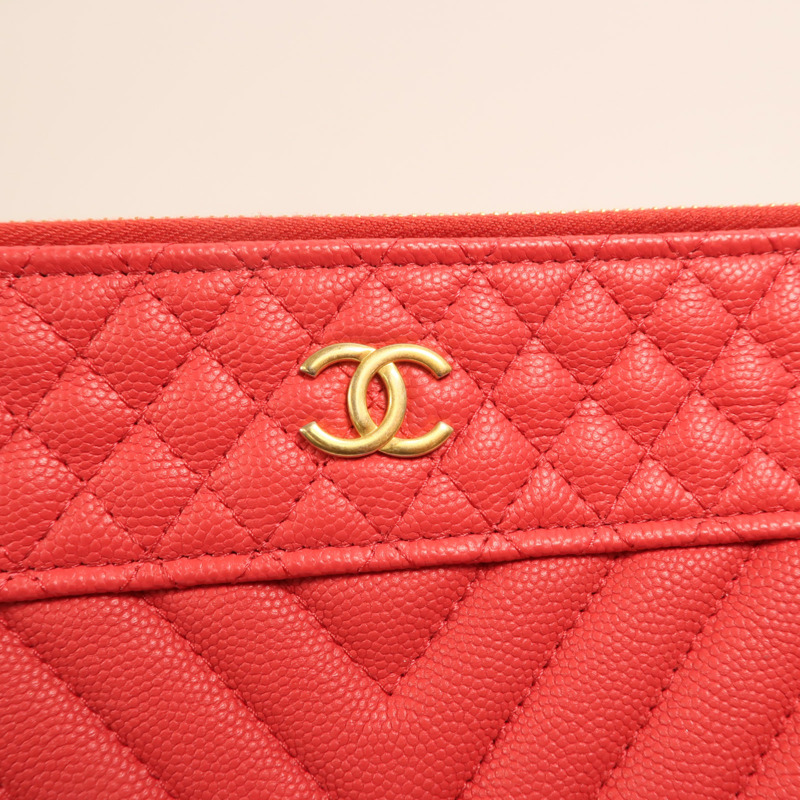 CHANEL 牛皮皮革Clutch金扣手拿包-8