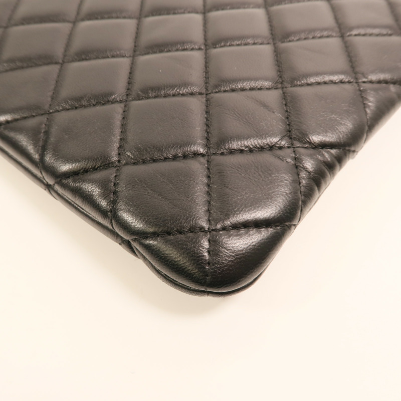 CHANEL 羊皮皮革Clutch金扣手拿包-12