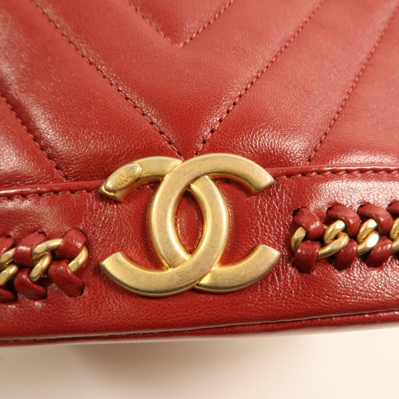 CHANEL 牛皮皮革Cherron Bucket Bag金扣鏈帶肩背袋-8