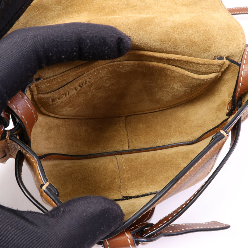 LOEWE 牛皮皮革Mini Gate金扣肩背袋-4