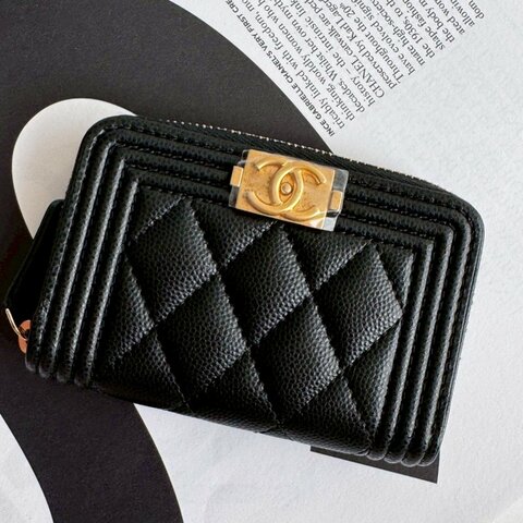 🎊誰還沒買這個🎊全新商品 Chanel 黑色金BOY拉鍊零錢包