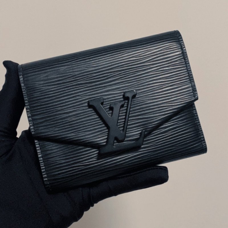 LV So Black黑PEI水波紋三折Grenelle系列短夾-9