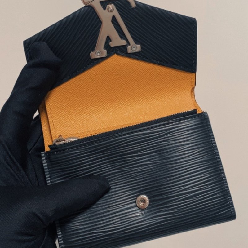 LV So Black黑PEI水波紋三折Grenelle系列短夾-13