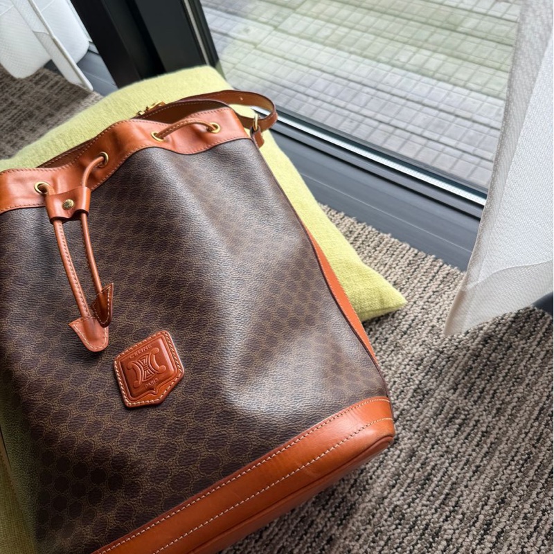 思琳 賽林 老花 水桶包 斜挎包 斜背包 側背包 中古孤品 Celine Macadam bucket bag 啡色老花 水桶袋 凱旋門-5