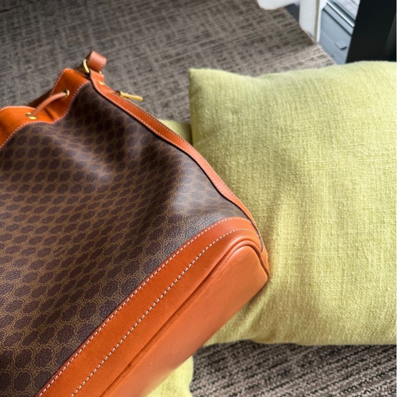 思琳 賽林 老花 水桶包 斜挎包 斜背包 側背包 中古孤品 Celine Macadam bucket bag 啡色老花 水桶袋 凱旋門-15